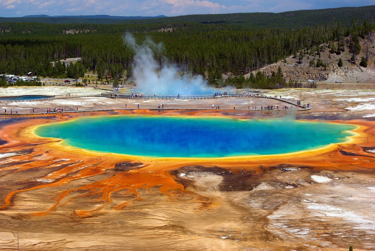 Grand prismatic spring, Thermal, Spring image. https://pixabay.com/photos/grand-prismatic-spring-thermal-3799785/