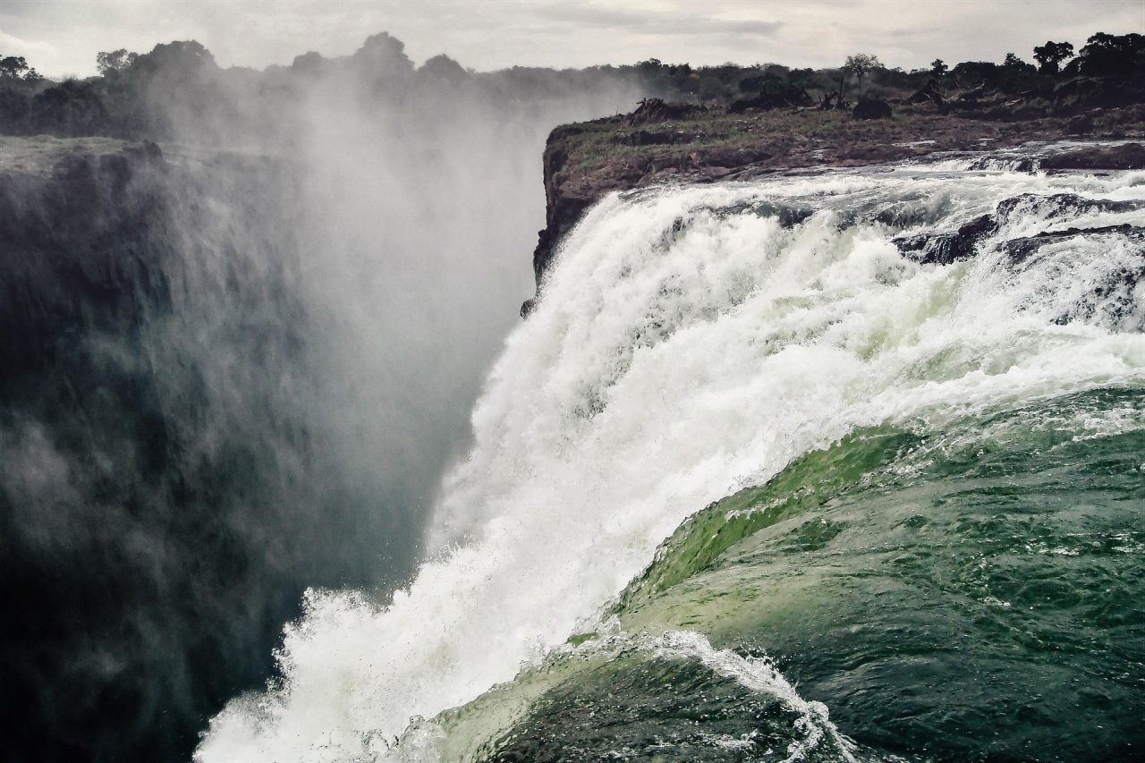 Waterfall, Victoria falls, Spray image. https://pixabay.com/photos/waterfall-victoria-falls-spray-2227010/